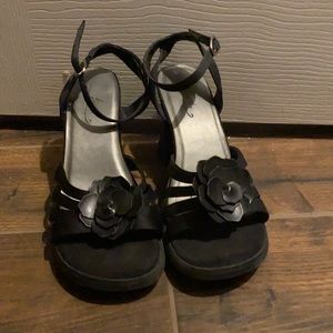 Black flower heels